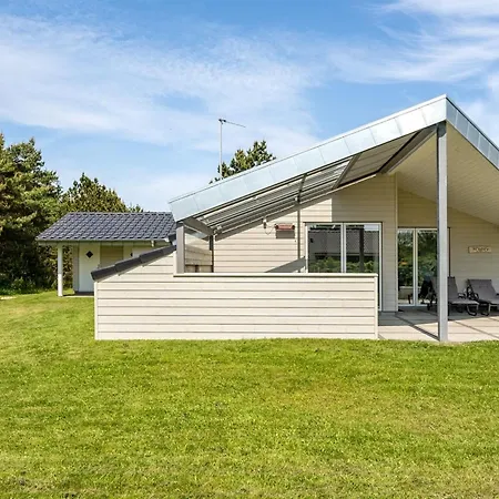 펜션 Thove - 600m From The Sea By Interhome