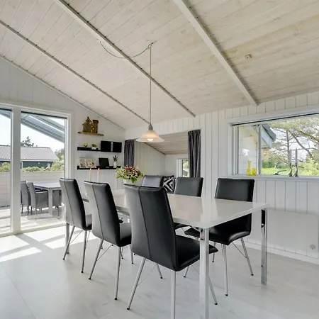 펜션 Thove - 600m From The Sea By Interhome *