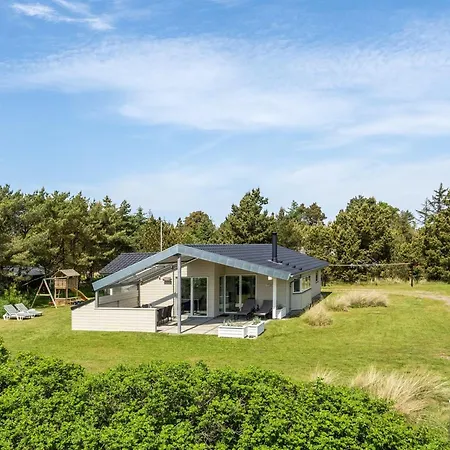 펜션 Thove - 600m From The Sea By Interhome